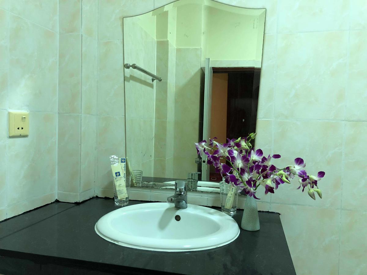 Comfort Star 2 Hotel Phnom-Penh Buitenkant foto